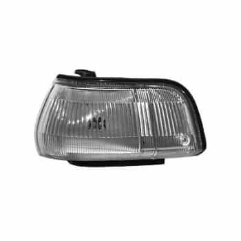 Feu de stationnement à gauche à côté du phare TYC