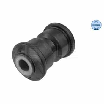 Douille entretoise, ressort à lames