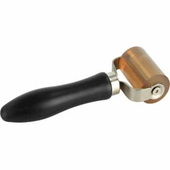 Rodillo de presión para procesar material aislante. Ancho del rodillo: 55 mm.