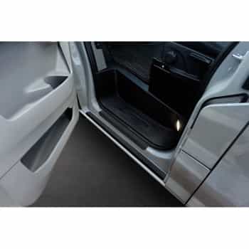 Molduras de umbral de puerta de aluminio Avisa para Ford Transit Custom (V710) y Tourneo Custom (V710) 2023-