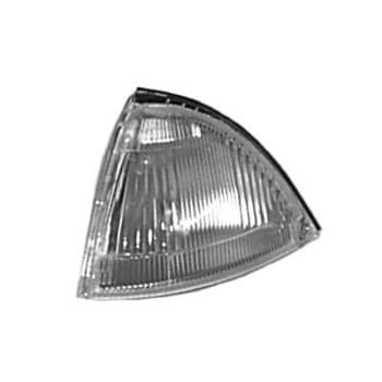 Feu de position à gauche à côté du phare jusqu'en 1996